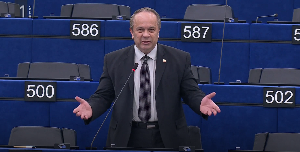 Image for Bruselj je opazil Grimsovo radikalizacijo, toda Slovenija še vedno gleda stran